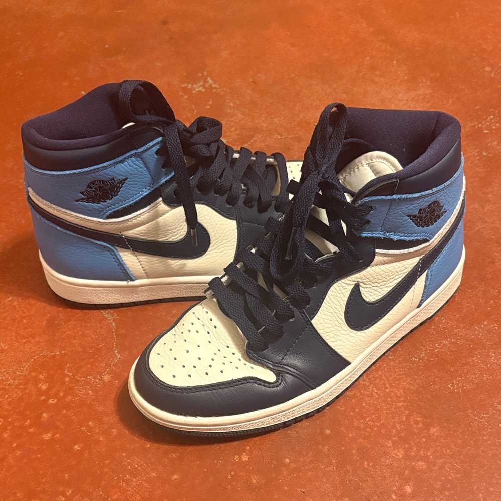 Nike Jordan 1s